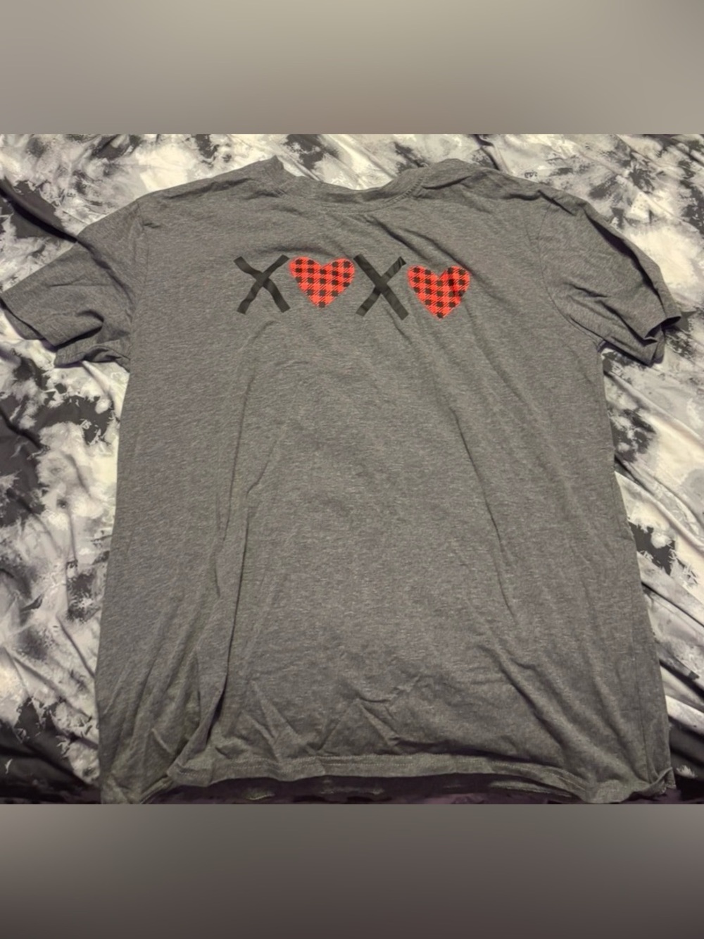 Gray Women’s Graphic T-Shirt with Red Plaid Hearts (xoxo)